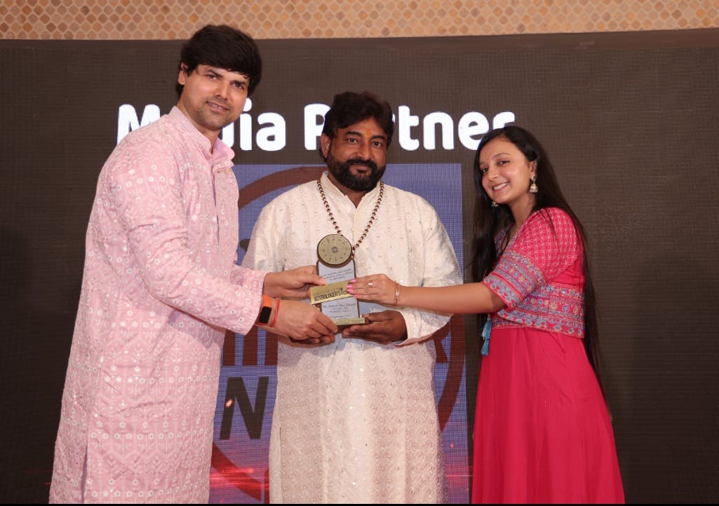 World Famous Celebrity Astrologer Neelkanth Mahadev Astro Ji